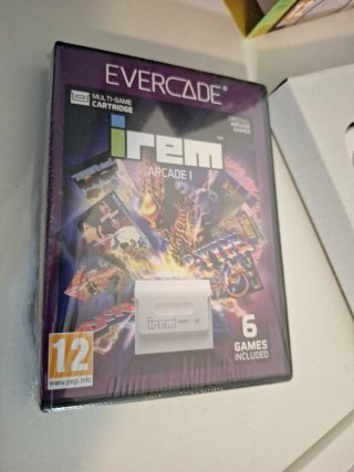 Evercade EXP Ed. Especial Capcom - incluye IREM