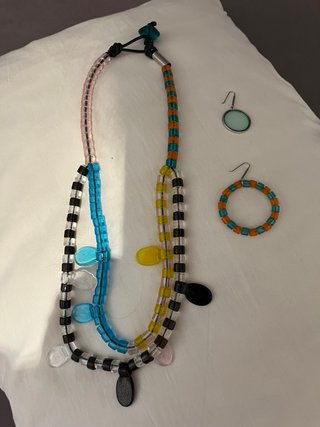 Collar y pendientes Bimba y Lola multicolor