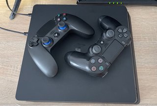 PS4 Slim 1TB + 2 Mandos + 1 Juego a elegir