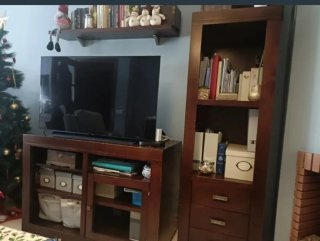 Estantería de madera para salón