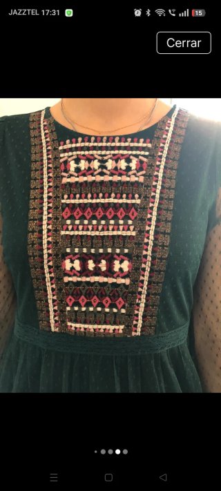 Vestido verde de tul con bordado