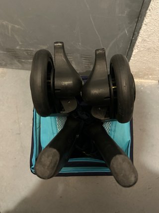 Cuna de viaje plegable en perfecto estado.