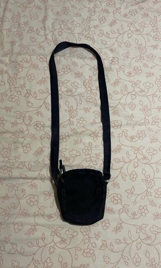 Bandolera Nike Negra Pequeña