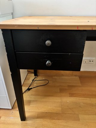 Escritorio Arkerlstorp de madera gama Alta Ikea.