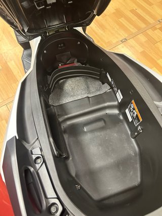 Honda Adv350 con tan solo 6252km