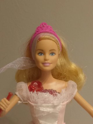 Barbie Mattel che canta e si illumina