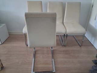 4 Sillas Beige para Restaurar