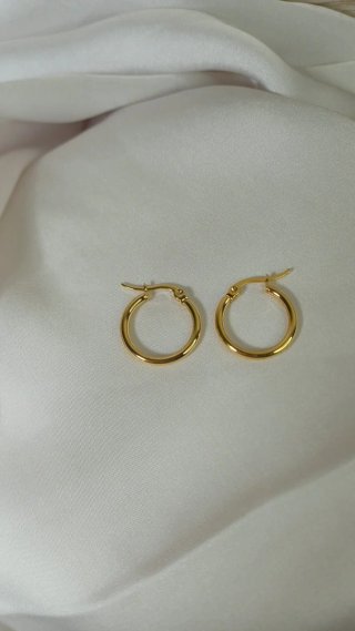 Aritos pequeños chapado oro 18k lisos