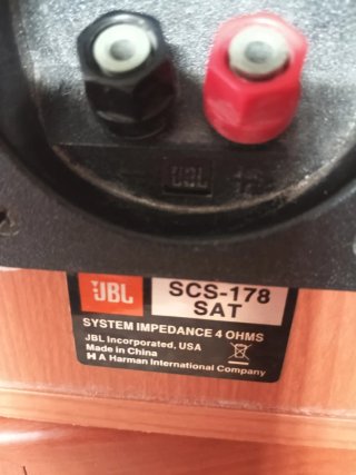 2 Altavoces JBL  y 1 infinity
