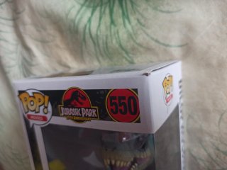 Funko Pop Dilophosaurus Chase + Bitty Pop Dr. Alan