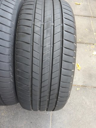 Neumáticos 225/55 R16