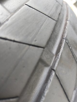 Neumáticos 225/55 R16
