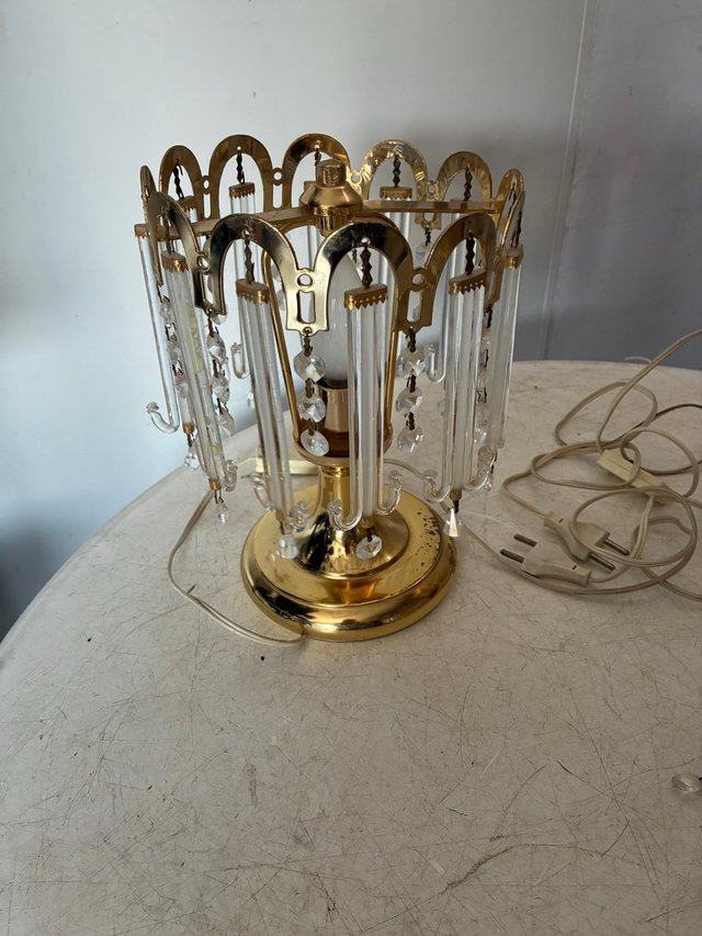 Lámpara techo cristal y 2 mesitas vintage oro