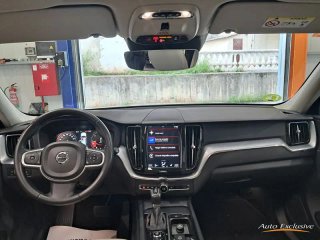 VOLVO XC60 MOMEMTUN 4WD D5