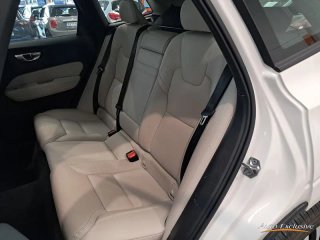 VOLVO XC60 MOMEMTUN 4WD D5