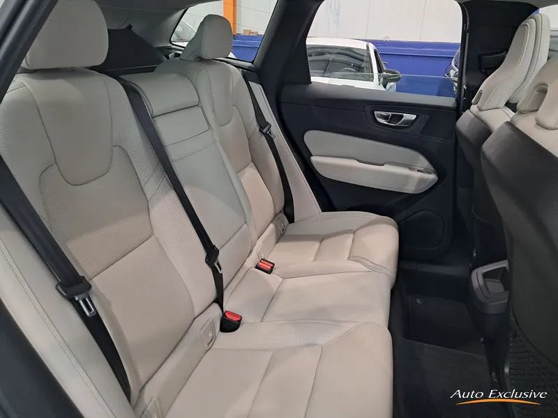 Volvo XC60 2017 2.0 D5 Momentum AWD Aut. 2018, foto 16