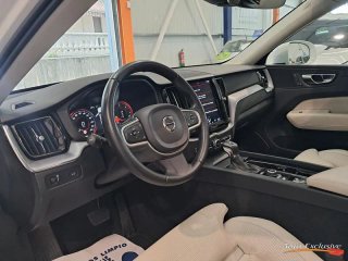 VOLVO XC60 MOMEMTUN 4WD D5