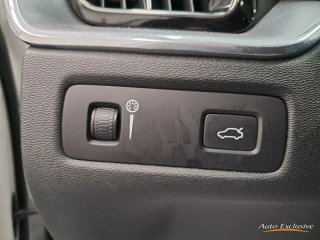 VOLVO XC60 MOMEMTUN 4WD D5