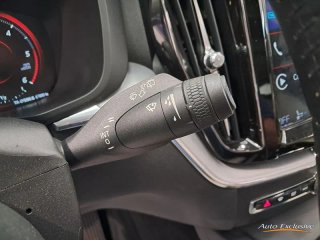 VOLVO XC60 MOMEMTUN 4WD D5