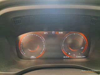 VOLVO XC60 MOMEMTUN 4WD D5