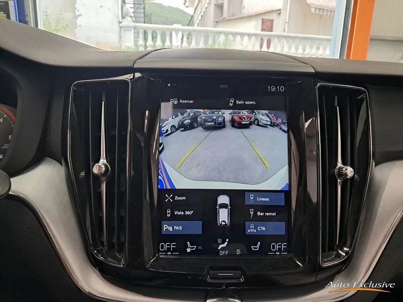 Volvo XC60 2017 2.0 D5 Momentum AWD Aut. 2018, foto 29