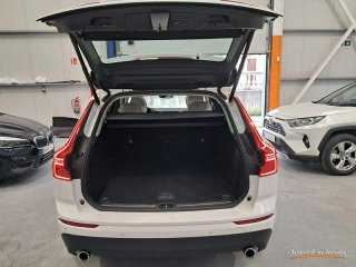 VOLVO XC60 MOMEMTUN 4WD D5