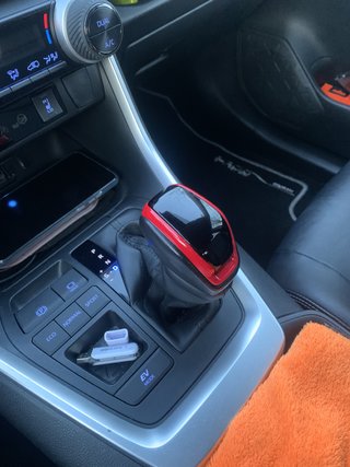 Toyota RAV4 Versión LUXURY Rojo Tokio