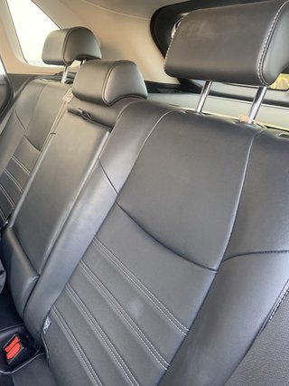 Toyota RAV4 Versión LUXURY Rojo Tokio