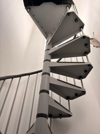 Escalera de caracol metal/plástico