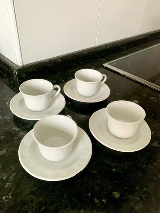 Juego 4 Tazas Café con plato Porcelana Blanca