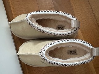 UGG beige zapatillas plataforma