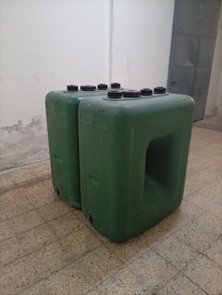 2 Depósitos Agua Potable 700L