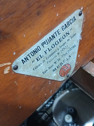 Billar antiguo de madera