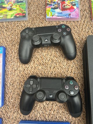 PS4 (PlayStation 4) con juegos Nintendo Switch