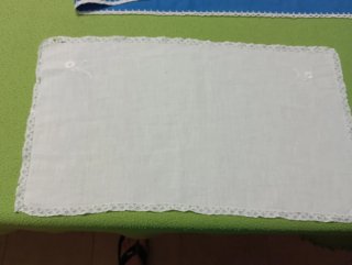 Tapete decorativo blanco con encaje