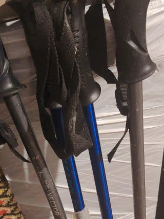 Sci Volkl con attacchi e bastoncini
