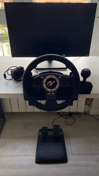 Volante Logitech Driving Force Pro