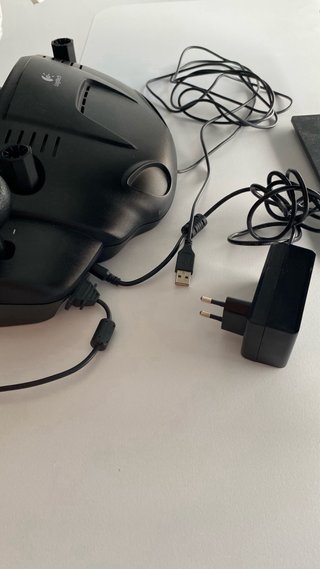 Volante Logitech Driving Force Pro