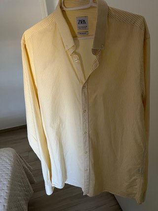 Camisa de rayas amarillas Zara