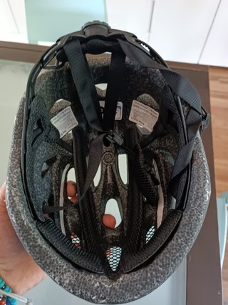 Casco ABUS Nero Bici/Monopattino con LED