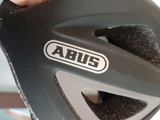 Casco ABUS Nero Bici/Monopattino con LED