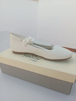 Zapatos de comunión beige