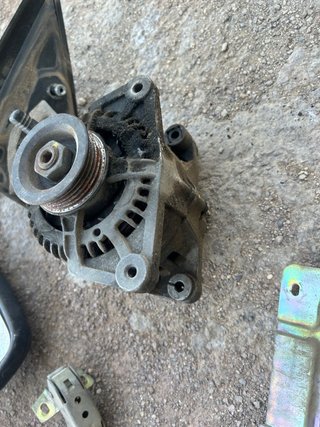Despiece Ford Courier: Faros, Espejos, Pilotos....