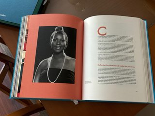 Libro ilustrado Armonías con estuche
