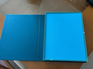 Libro ilustrado Armonías con estuche