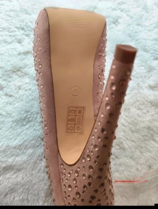 Zapatos de tacón con pedrería La Strada Talla 40