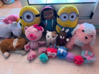 Lote de peluches infantiles variados