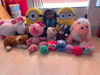 Lote de peluches infantiles variados