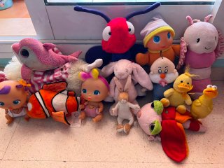 Lote de peluches infantiles variados