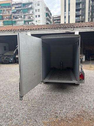 Remolque cerrado Cuni Onne S fibra